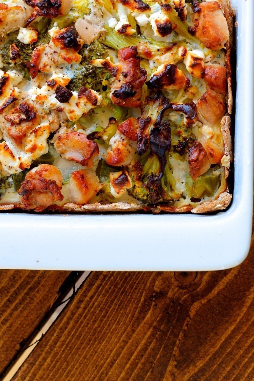 Tærte med kylling, broccoli og feta
