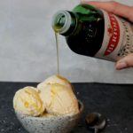 Hjemmelavet vaniljeis med olivenolie og flagesalt 2
