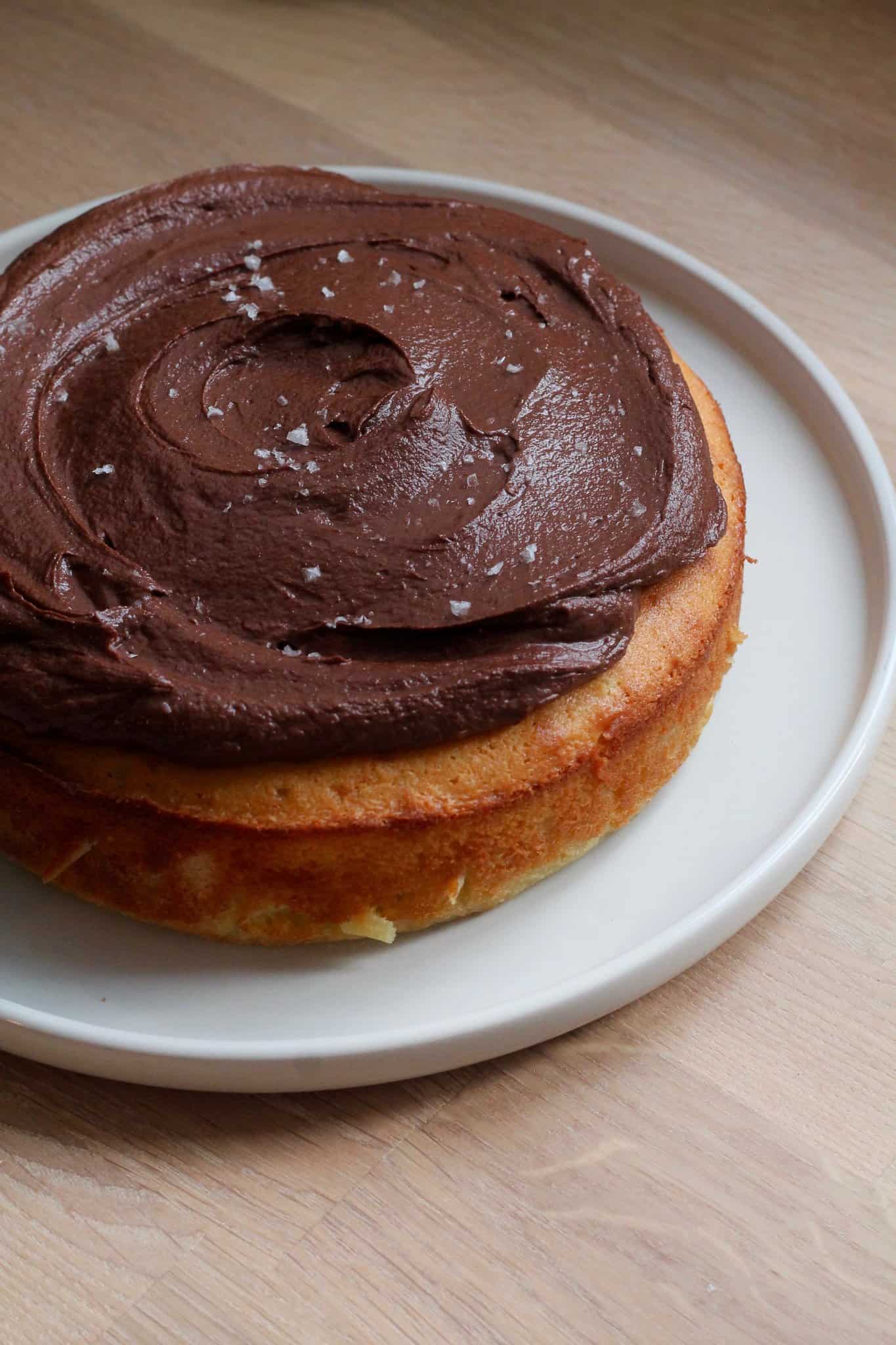 Mazarinkage med chokoladefrosting