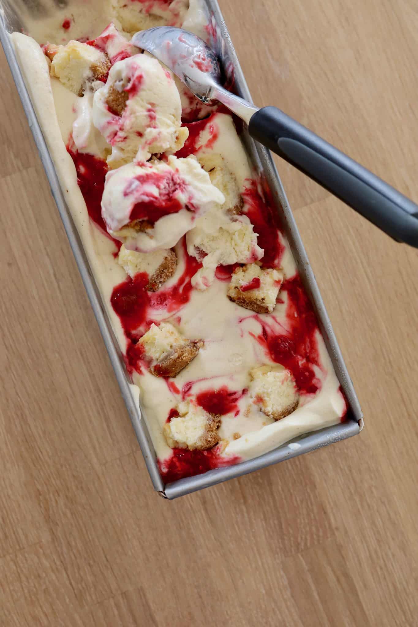 Hindbær cheesecake is