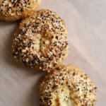 Two ingredient bagels - opskrift på nemme bagels med kun to ingredienser