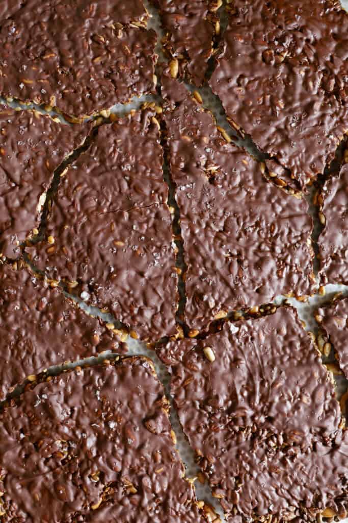 Kerneknækbrød med mørk chokolade