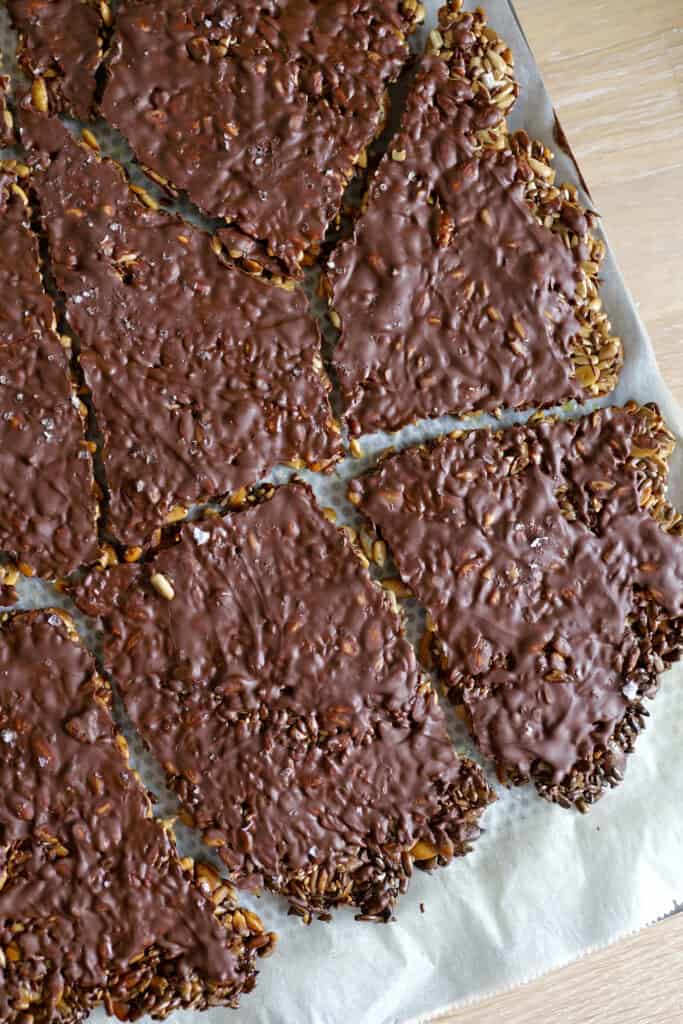 Kerneknækbrød med mørk chokolade