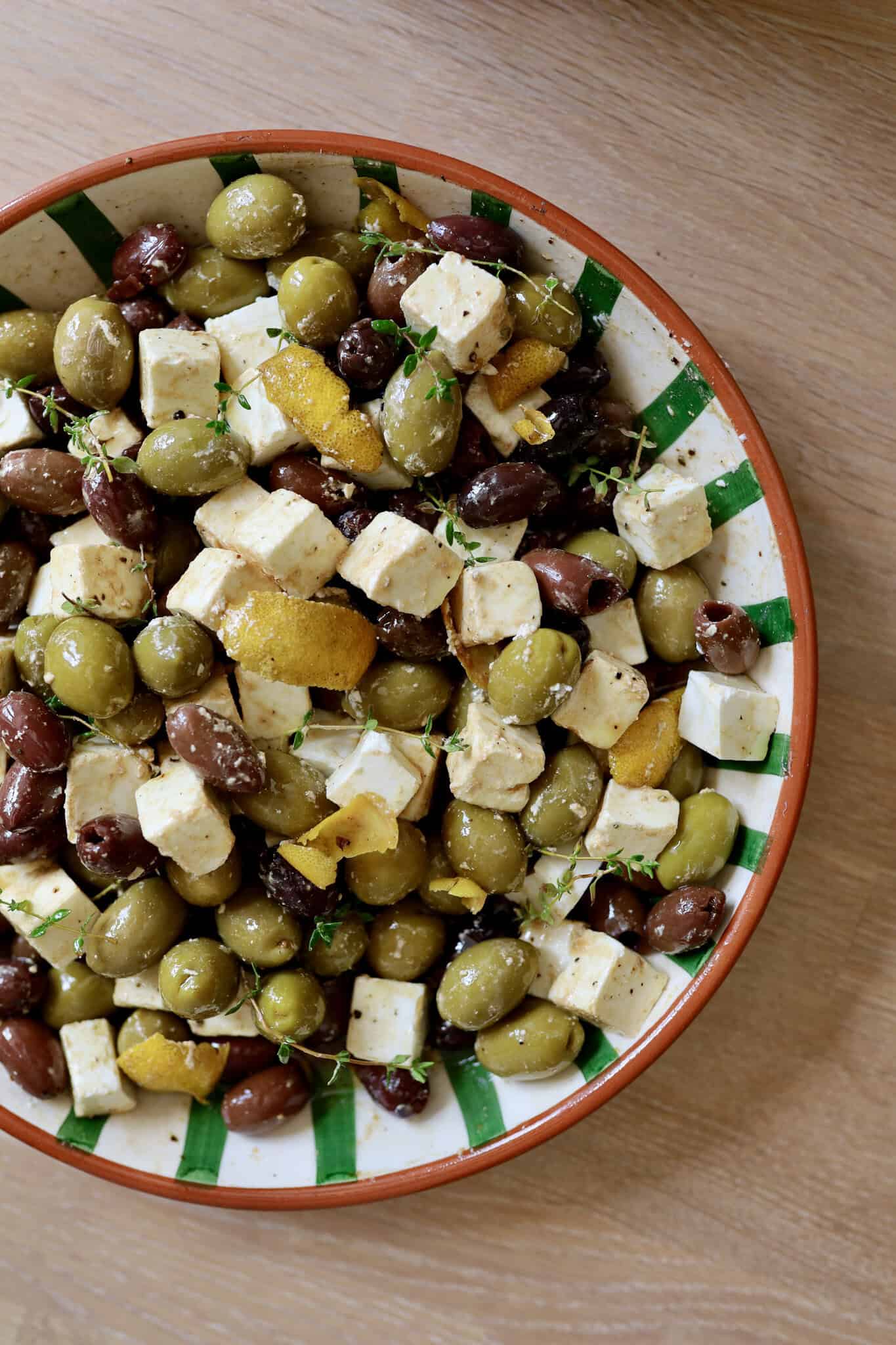 Marinerede oliven med feta