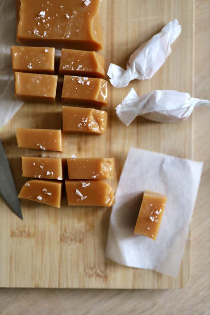 Nem opskrift på bløde men seje saltkarameller