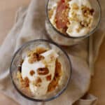 Æbletrifli af æblekompot, flødeskum og crumble