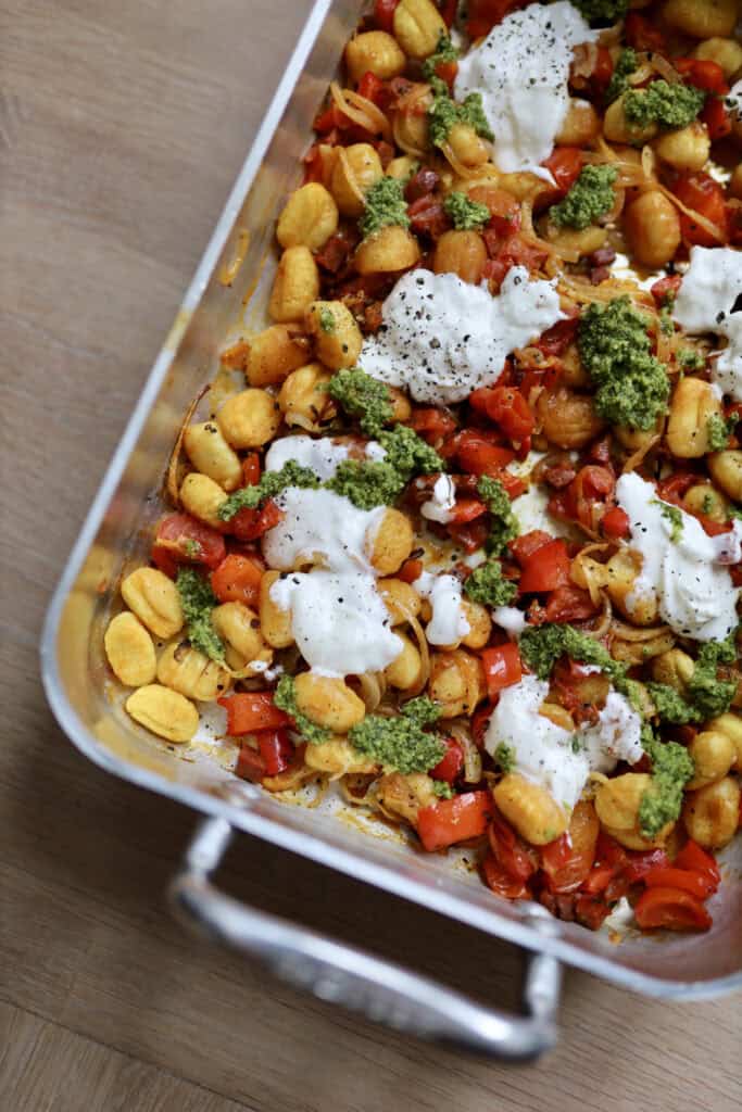 Nem aftensmad med gnocchi i fad i ovn